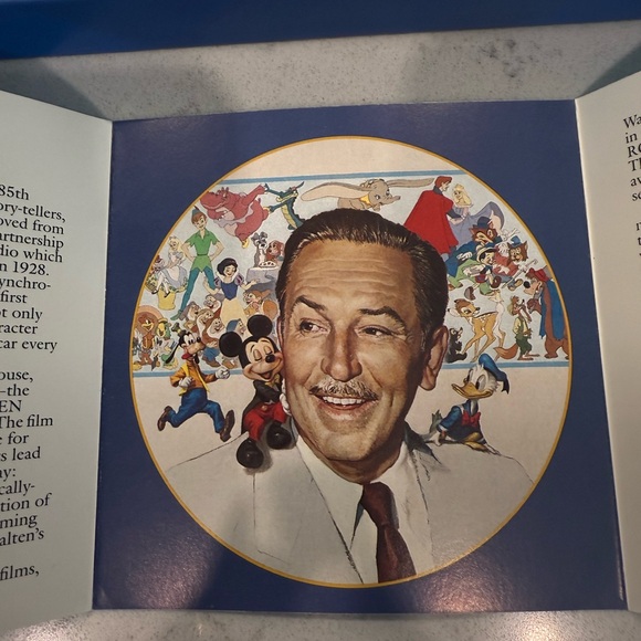 Disney Original Collector's Plate in box - Picture 3 of 10